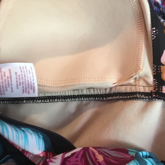 Merona One piece swimsuit M 🏄🏼‍♀️ NWT - Picture 4 of 5